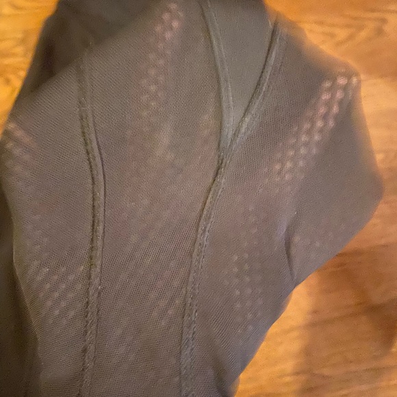 Lululemon sz 4 leggings - Picture 2 of 5